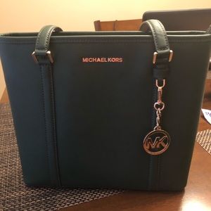Michael Kors Medium Jet Set Handbag